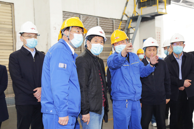 洛陽(yáng)市委常委、常務(wù)副市長(zhǎng)孫延文到萬(wàn)基調(diào)研指導(dǎo)工作