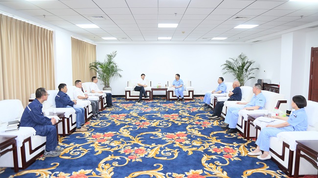 中電建河南工程有限公司黨委書記、董事長(zhǎng)劉長(zhǎng)龍一行到萬基控股集團(tuán)交流訪談
